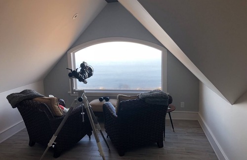 Conception Bay South House | Stunning Waterfront Home On The Bay, only 22 minutes from downtown St. John's