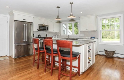 Yarmouth Port House | Stunning water views and quality property in private location