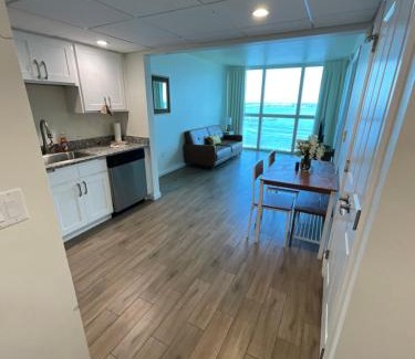 Fort Myers River District Apartment | Stunning Water View Suite