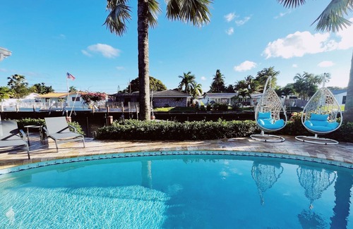 Coral Ridge Isles House | Stunning Waterfront Home W/ Pool - 3BR/2Bath + Den