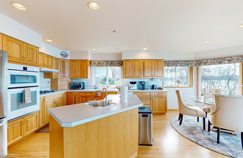 Shelton House | Stunning waterfront home offering breathtaking canal views