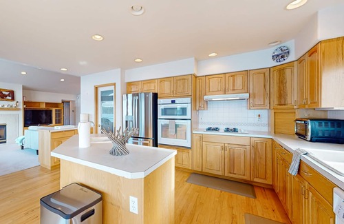 Shelton House | Stunning waterfront home offering breathtaking canal views