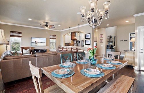 Wynnehaven Beach House | Stunning Waterfront Villa w/Htd Pool/Spa/Beach/Dock/kayaks/Game Rm!