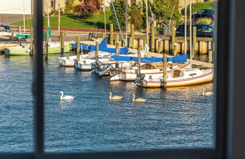 East Massapequa House | Stunning Waterfront Stay in Massapequa L.I