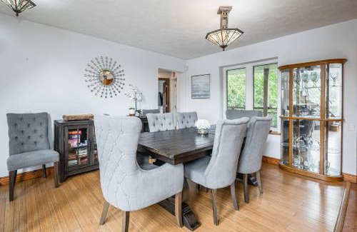 Stokes Bay House | Stunning Waterfront W Spa Dog Run