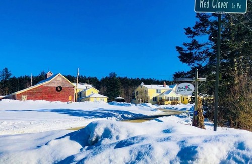 East Haven  Rutland County House | Stunning Wedding & Retreat Venue (19 bedrooms)