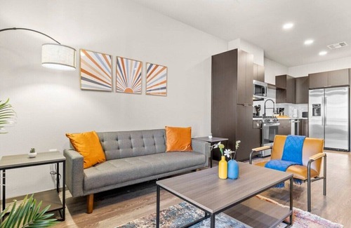 Glendale Sports and Entertainment District Apartment | Stunning Westgate CozySuites by stadium with pool 5