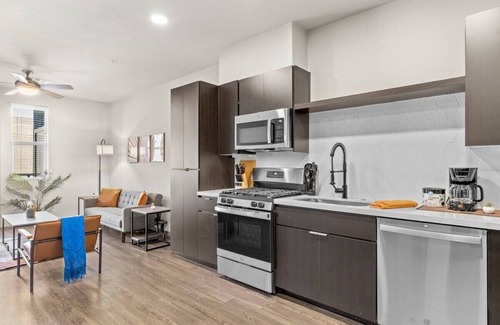 Glendale Sports and Entertainment District Apartment | Stunning Westgate CozySuites by stadium with pool 5