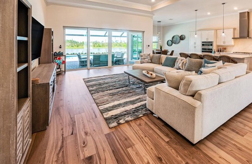 Biggar House | Stunning Wildblue Home + pool/1-Month minimum (Estero/Ft Myers Area)