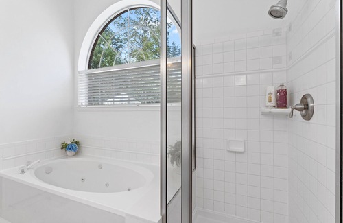 The Woodlands House | Stunning Woodlands Hideaway Home W/ Pool Close to Shopping/Restaurants!
