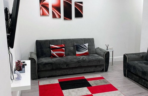 Waddon Apartment | Stunning x2 bedroom apartment * free parking and Wi-Fi