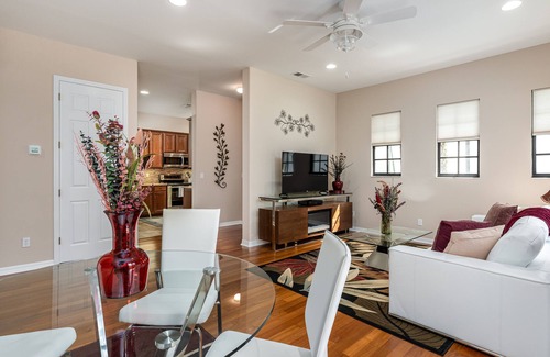 Naples House | Stunningly beautiful single family, single floor 2br/2 bath home