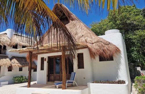 Mahahual Villa | Stunningly beautiful Villa with Wide Private Beach