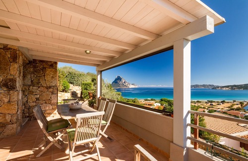 Porto Taverna Apartment | Stupenda Vista Vicino Alla Spiaggia e a 4 km. da un Campo da Golf
