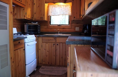 Drummond House | Sturgeon Bay Chalet on Drummond Island