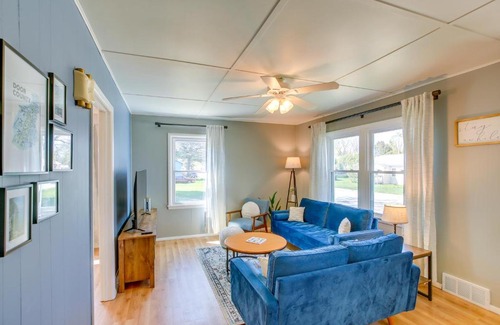 Sturgeon Bay House | Sturgeon Bay Home about 6 Mi to Potawatomi State Park