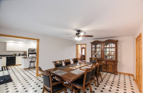 West Nipissing Villa | Sturgeon Falls Luxury Estate - Waterfront property