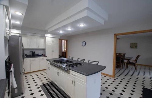 West Nipissing Villa | Sturgeon Falls Luxury Estate - Waterfront property