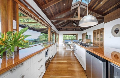 Mission Beach House | Stu’s Lookout - Stunning Views