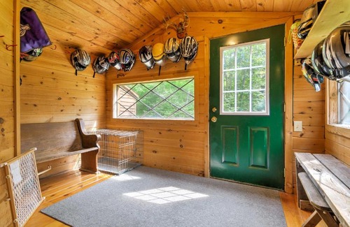 Steuben House | Stutts Creek Retreat - Quaint Cabin with Fire Pit!