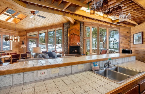 Estes Park House | Stutzhaven – Continental Divide Views in Ranch Setting – 20-NCD0231