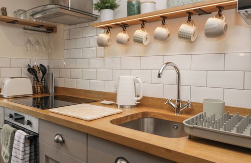 Keswick Cottage | STYLE COTTAGE, pet friendly, with open fire in Keswick