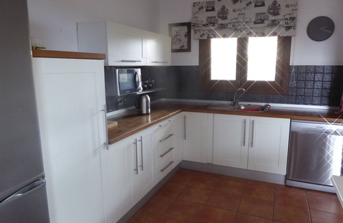 Villaverde Villa | Stylish 4 bedroom villa with heated pool, swim jets,WiFi, & one bed apartment.