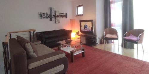Wiesbaden Apartment | Stylische Ferienwohnung Home Office
