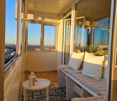 Hochfeld Apartment | Stylische Sunset-Wohnung