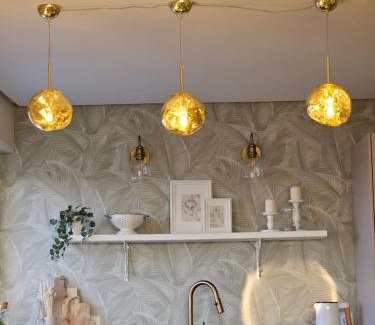 Hochfeld Apartment | Stylische Sunset-Wohnung