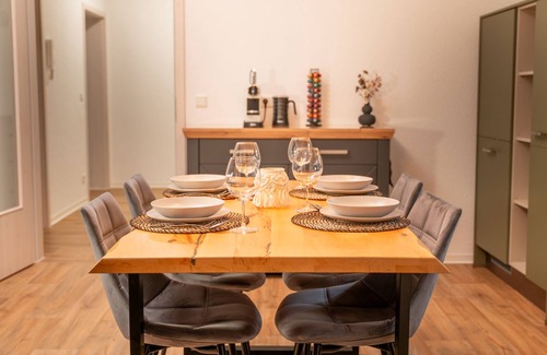 Quedlinburg Apartment | Stylisches Apartment I Zentral I Glasfaserinternet I Parplatz