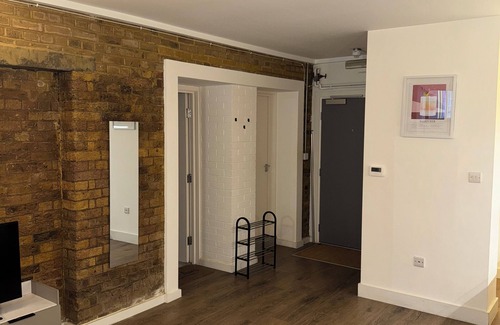 Dalston Apartment | Stylish 1 Bed Flat Close to Dalston Junction Station, Dalston
