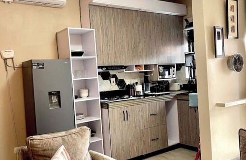 Kampala Apartment | Stylish 1 bedroom |AC WiFi & Inverter (Makerere)