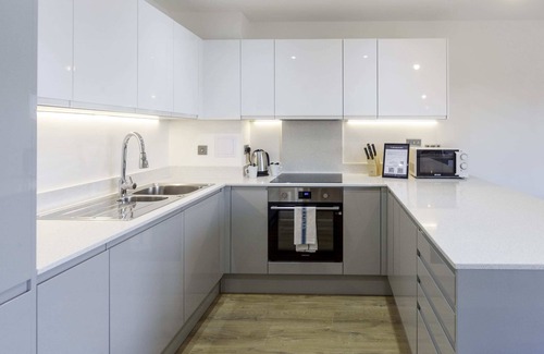 Willesborough Apartment | Stylish 1 Bedroom Apartment in Central Ashford