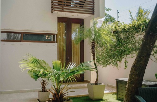 Colonia Andres Apartment | Stylish 1 Bedroom Apt Housekeeping Pool Free Bikes Scuba Discount