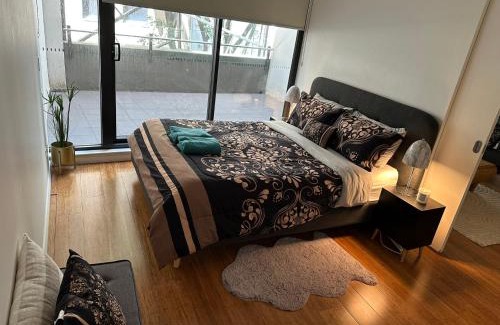 Chinatown Apartment | Stylish 1 bedroom best location