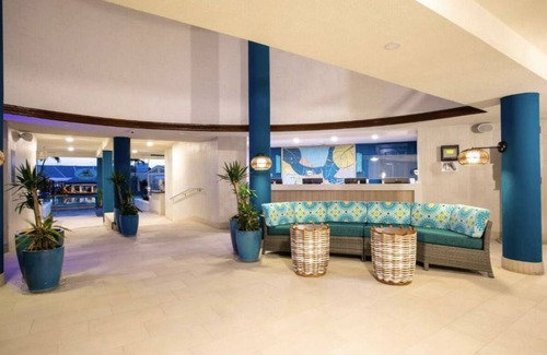 Simpson Bay Resort | Stylish 1 Bedroom with Ocean Views!
