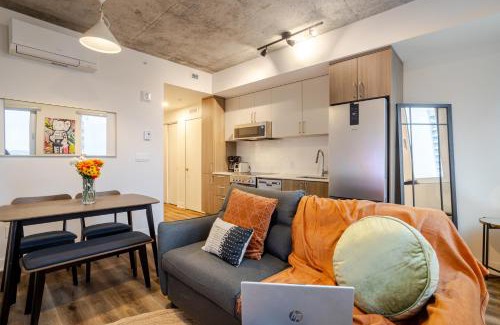 Shaughnessy Village Apartment | Stylish 1BDR Apartment in the Heart of DT MTL