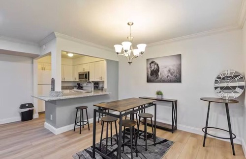 Far North Dallas Condo | Stylish 1bed North Dallas - Gated Community