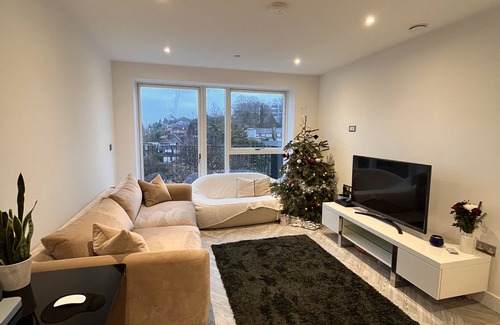 Childs Hill Apartment | Stylish 1BR Apartment Next To Hampstead Heath