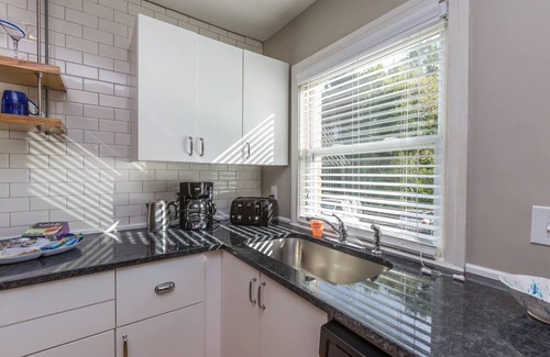 Winston - Salem Apartment | Stylish 1BR Apt w/KING Bed in Central Location