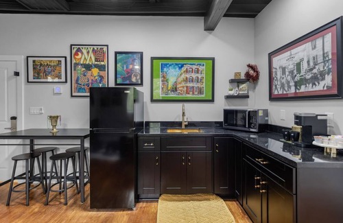 Biloxi Condo | Stylish 1BR Condo in Biloxi with Game Room