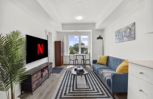 Rosemount House | Stylish 1BR Condo in Prime Location with Parking and Wi Fi