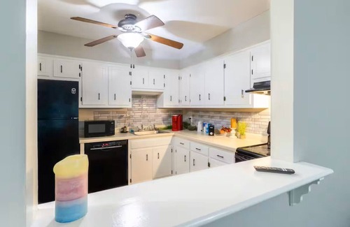 Edgehill Apartment | ★ Stylish 1BR Condo on Music Row Walkable, Cozy, and Convenient ★