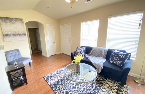 Killeen Apartment | Stylish 1BR in KILLEEN CLOSE TO FORT CAVAZOS, STILLHOUSE LAKE