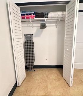Hialeah Apartment | Stylish 1BR Near Miami Airport & Port!