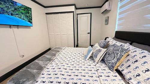 Hialeah Apartment | Stylish 1BR Near Miami Airport & Port!