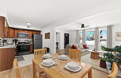 Royal Oak Apartment | Stylish 1st-Floor Close to Downtown Royal Oak