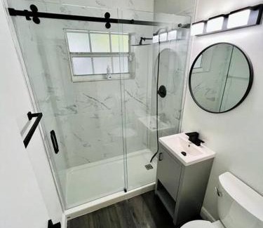 Buena Vista Apartment | Stylish 2/1 centrally located!