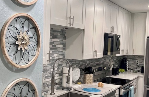 Tierra Verde Condo | Stylish 2 bed - 2 bath Condo. Completely remodeled